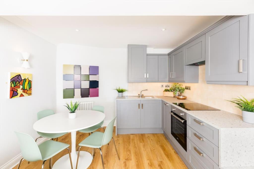 Fabulous Ground Floor Apartment. グレート・マルバーン エクステリア 写真